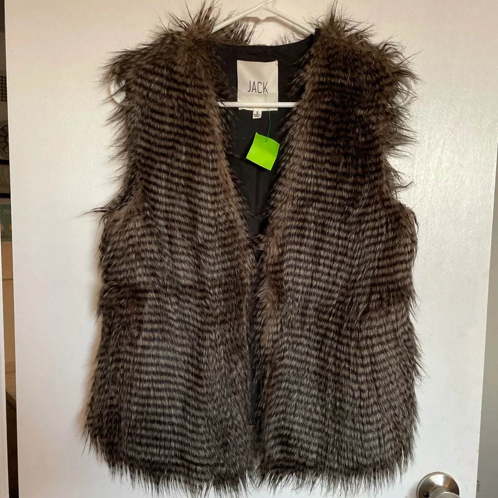 Jack by BB Dakota Faux Fur Striped Vest - Size S - Picture 1 of 12